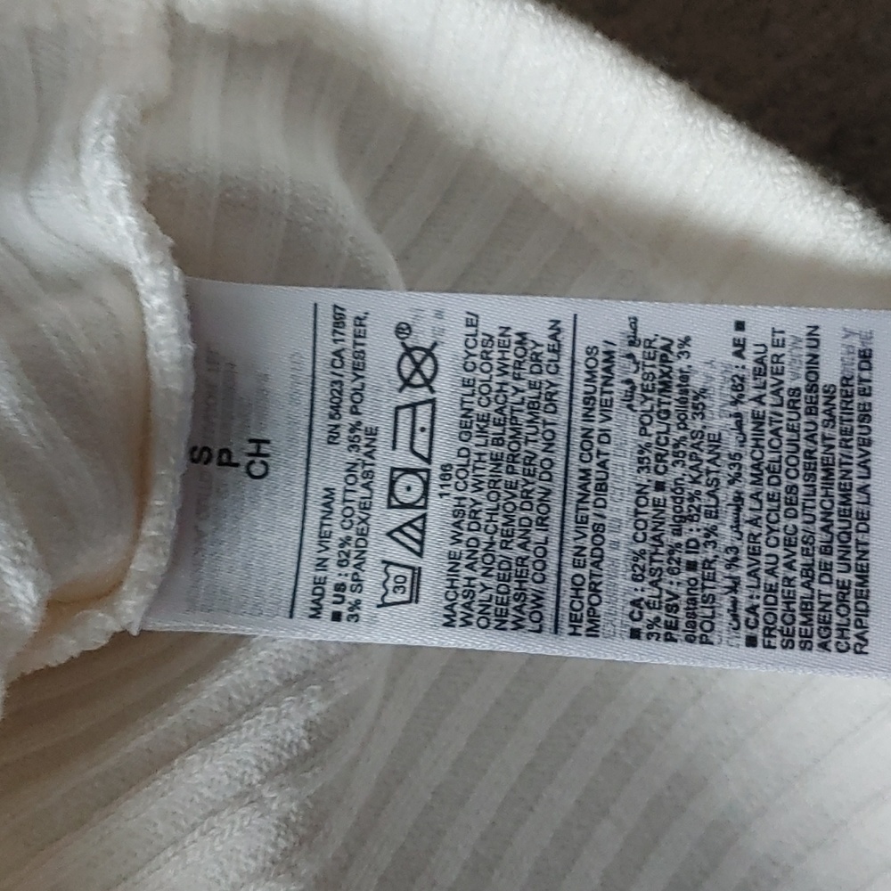 🌞2 for 15! Old navy ribbed tank - Picture 4 of 4